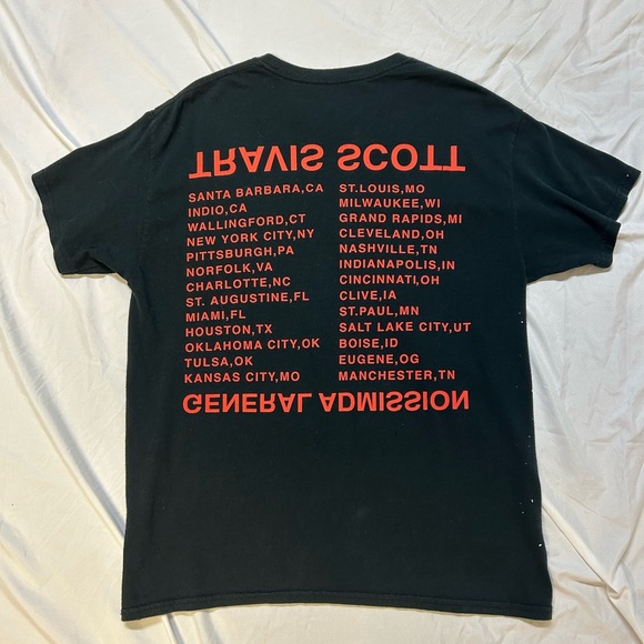 Travis Scott - Picture 2 of 3